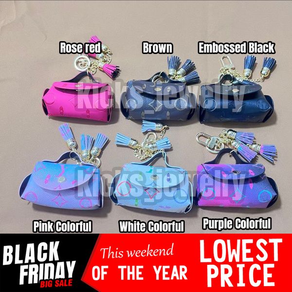 Designer keychain card holder Bluetooth earphone bag keychain pendant printed coin purse letter keychain 01
Designer keychain card holder Bluetooth earphone bag keychain pendant printed coin purse letter keychain 01