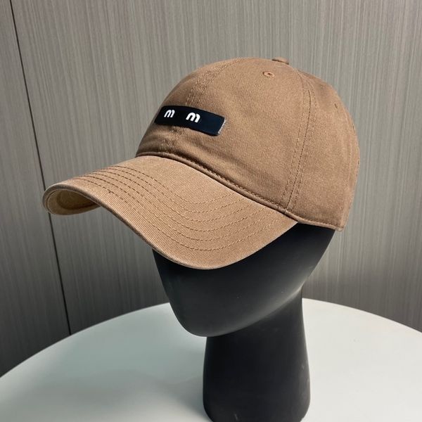 White Cap Velvet Em…