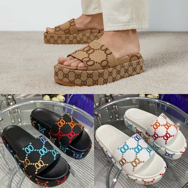 Designer slippers sandals Platform slippers Knitted slippers Flora Slides Fashionable Easy-to-wear Style Slides Slides Shoes Platform size 35-44, Gu-21
Designer slippers sandals Platform slippers Knitted slippers Flora Slides Fashionable Easy-to-wear Style Slides Slides Shoes Platform size 35-44, Gu-21