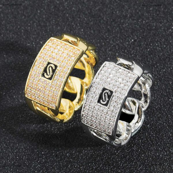 Luxury designer Hip Hop Men Women Few Ice out VVS Moissanite 14K gold Full Diamond Cuban Chain Hip Hop Ring with free shipping
Luxury designer Hip Hop Men Women Few Ice out VVS Moissanite 14K gold Full Diamond Cuban Chain Hip Hop Ring with free shipping