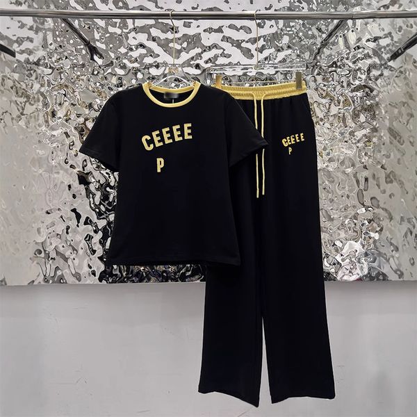 Women' Designer Heavy Industry Color blocked Embroidered Short sleeved T-shirt and Casual Pants Set for women, A1
Women' Designer Heavy Industry Color blocked Embroidered Short sleeved T-shirt and Casual Pants Set for women, A1