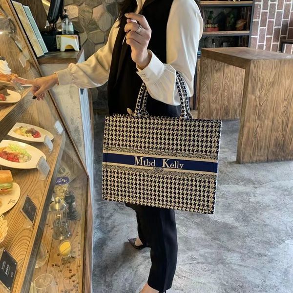 Designer Bag Tote Bag Shoulder Bag Black Leather Armpit Bag Sheepskin Bag Caviar Bag Gold Silver Chain Bag Classic Luxury Crossbody Bag High quality wallet, #4
Designer Bag Tote Bag Shoulder Bag Black Leather Armpit Bag Sheepskin Bag Caviar Bag Gold Silver Chain Bag Classic Luxury Crossbody Bag High quality wallet, #4