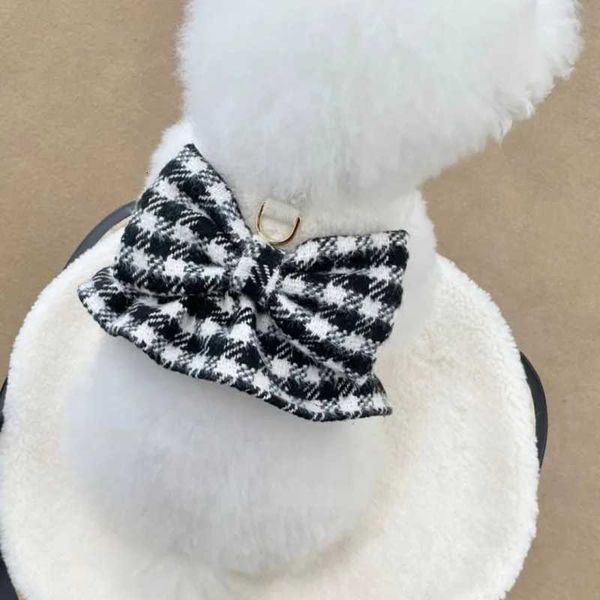 Pet Autumn and Winter Woolen Plaid Bow Chest Strap Christmas Holiday Vest Dog Harness Dog Clothes for Small Dogs Puppy ClothesM251118