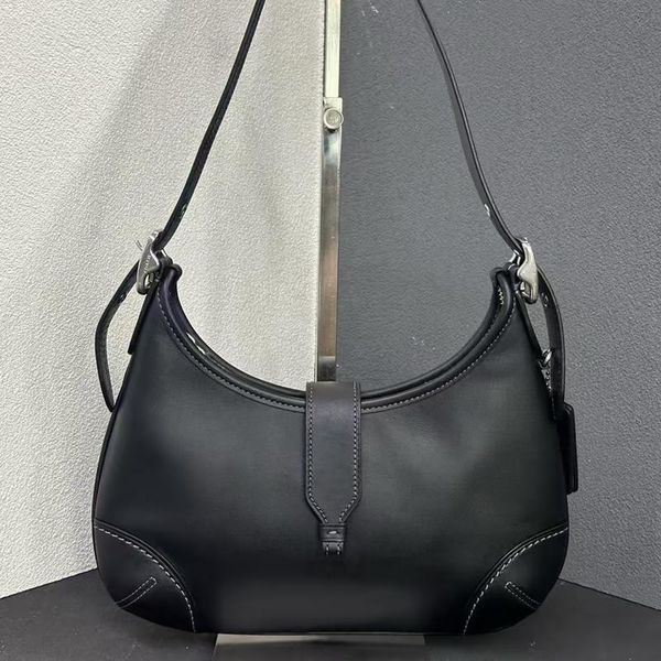 Leather Hobo Armpit…