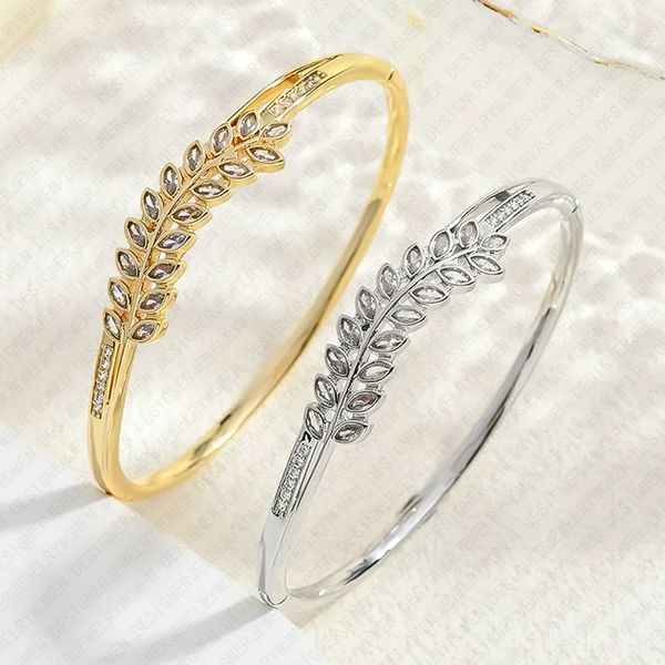 Designer Bracelet Bracelet for Women Diamond Wheat Bangle Open Bangles Luxury Jewlery Designer for Women Elegant Timeless Sparkling Gift Premium Exclusive
Designer Bracelet Bracelet for Women Diamond Wheat Bangle Open Bangles Luxury Jewlery Designer for Women Elegant Timeless Sparkling Gift Premium Exclusive