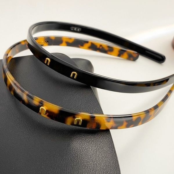 Women's Headbands Luxury Letter Headbands Classic Retro Tortoiseshell Headbands Designer Brands Acetate Headbands Street Style Hair Accessories High Quality
Women's Headbands Luxury Letter Headbands Classic Retro Tortoiseshell Headbands Designer Brands Acetate Headbands Street Style Hair Accessories High Quality