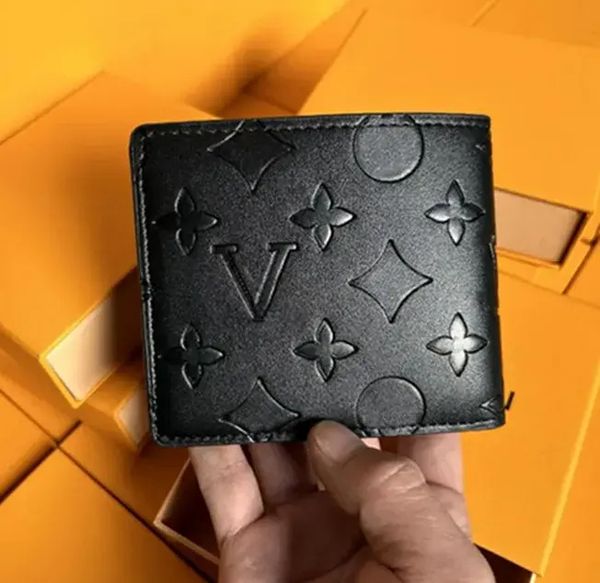 5A Gift Boxed Walle…