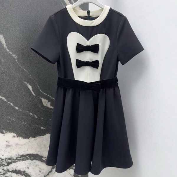 fashion womens brand dress original velvet bow design women tuck in the waist puffy skirt high quality luxury female highend dress, Black
fashion womens brand dress original velvet bow design women tuck in the waist puffy skirt high quality luxury female highend dress, Black