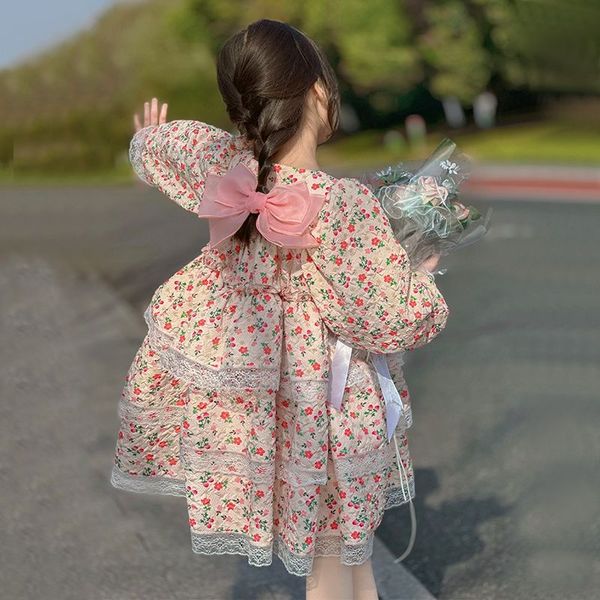 D768 Stunning Young…