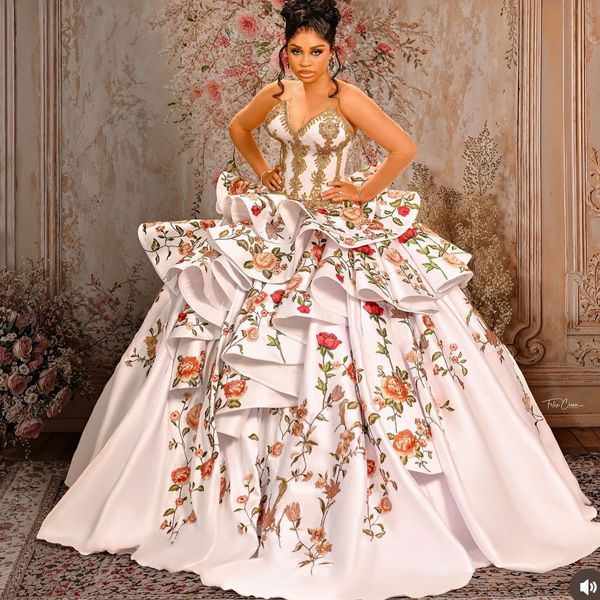 Ivory Debutante Quinceanera Dresses Sweetheart Appliques Satin Vintage Retro Ball Gown Elegant Lace Birthday Party Dress Sweet 16 Prom Gowns Dress, Green
Ivory Debutante Quinceanera Dresses Sweetheart Appliques Satin Vintage Retro Ball Gown Elegant Lace Birthday Party Dress Sweet 16 Prom Gowns Dress, Green