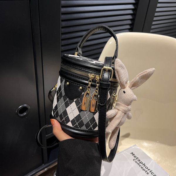 Designer bag free shipping 2025 new fashionable bucket premium texture dia grid shoulder crossbody bag Bag for womens bag, Gold
Designer bag free shipping 2025 new fashionable bucket premium texture dia grid shoulder crossbody bag Bag for womens bag, Gold
