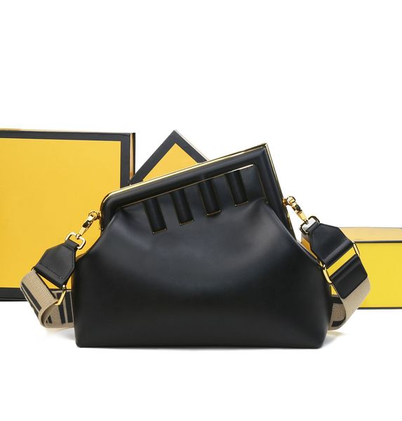 Kim Jones Designer Bag Woman Luxury Shoulder Crossbody Bag Metal Edging Wallet Leather Fashion Handbag Women's Elegant Clutch Lady Bag, #5 32cm
Kim Jones Designer Bag Woman Luxury Shoulder Crossbody Bag Metal Edging Wallet Leather Fashion Handbag Women's Elegant Clutch Lady Bag, #5 32cm