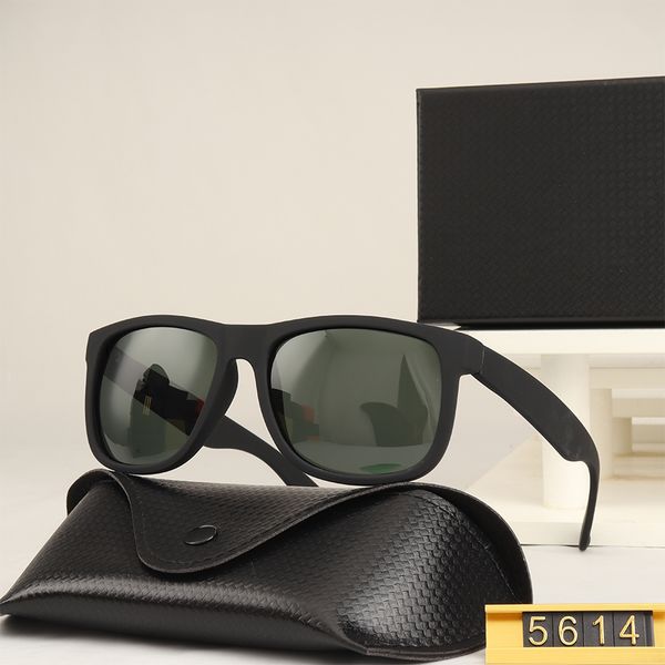 Designer Sunglasses with Letters Decoration Sunglasses Women Small Frame Fashion Men Gift Beach Sunshade and UV Protective Glasses 5 Coloors
Designer Sunglasses with Letters Decoration Sunglasses Women Small Frame Fashion Men Gift Beach Sunshade and UV Protective Glasses 5 Coloors