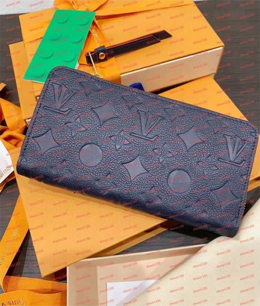 Top Luxury Leather Purse Designer Wallets Zipper women large capacity Fashion Wallets Retro Handbag For Men Women Card Holders Coin Famous Clutch Wallet with box, Champagne
Top Luxury Leather Purse Designer Wallets Zipper women large capacity Fashion Wallets Retro Handbag For Men Women Card Holders Coin Famous Clutch Wallet with box, Champagne