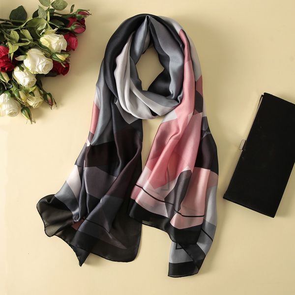 Spring, summer, and autumn new Korean version floral elegant high-end simulated silk scarf --804961
Spring, summer, and autumn new Korean version floral elegant high-end simulated silk scarf --804961