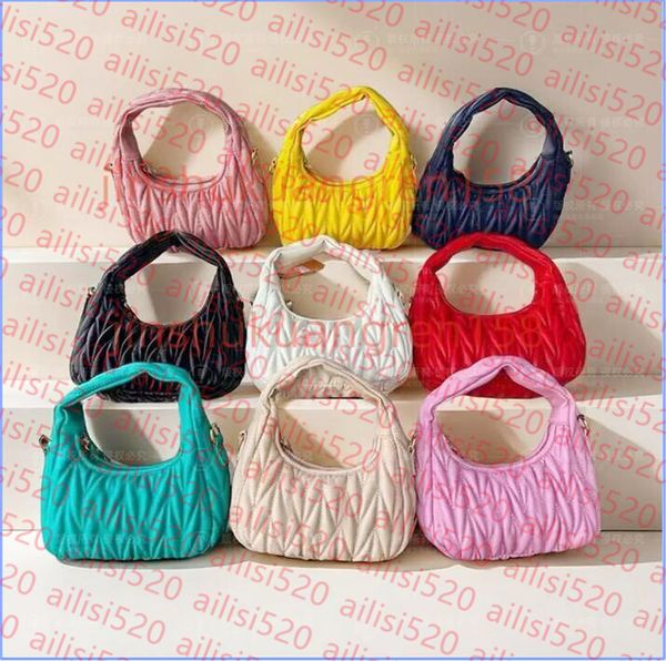 0A Luxury Wander Matelasse tote underarm bags Designer half moon hobo shoulder bags Womens travel crossbody handbag purses mens leathe, Blue
0A Luxury Wander Matelasse tote underarm bags Designer half moon hobo shoulder bags Womens travel crossbody handbag purses mens leathe, Blue