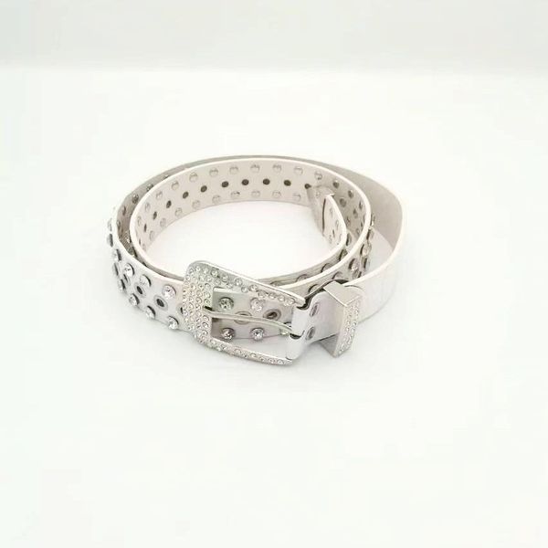 Chic Stylish Belt with Bling Diamonds and Glittering Stones for a Modern Western Look, White
Chic Stylish Belt with Bling Diamonds and Glittering Stones for a Modern Western Look, White