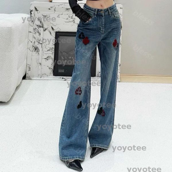 Denim Trousers Woman Designer Jeans Luxury Pants Plush Embroidery Decoration Straight Leg Jeans Gradient Color Jean Pant BFD2502193, Blue
Denim Trousers Woman Designer Jeans Luxury Pants Plush Embroidery Decoration Straight Leg Jeans Gradient Color Jean Pant BFD2502193, Blue