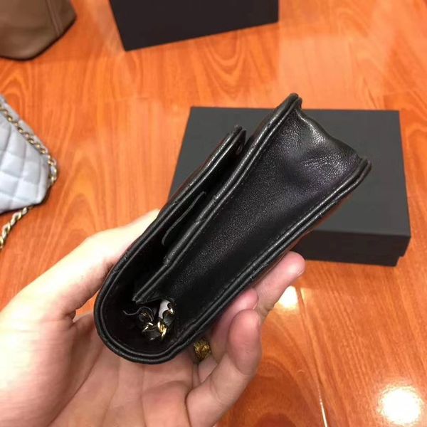 Sheepskin Chain Fla…