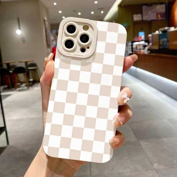 White Plaid Print Phone Case For iPhone 16 15 14 Pro Max Plus 11 12 13 Mini 14 15 7 8 Plus XR XS X SE2020 Soft Silicone Cover X250224