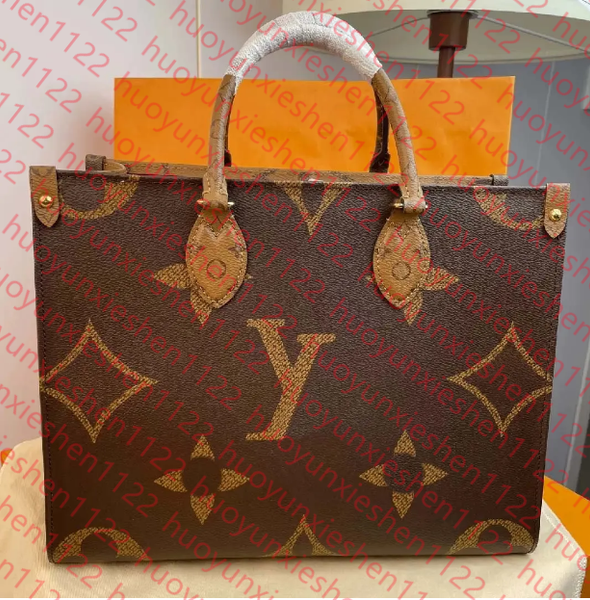 10A Designer Bag On the go Embossed Black Flower Large Capacity GM MM Size Tote Bag Fashion Women Shoulder Bags Handbags Lady Crossbody Luxurys Female backpack Purse, 3#
10A Designer Bag On the go Embossed Black Flower Large Capacity GM MM Size Tote Bag Fashion Women Shoulder Bags Handbags Lady Crossbody Luxurys Female backpack Purse, 3#