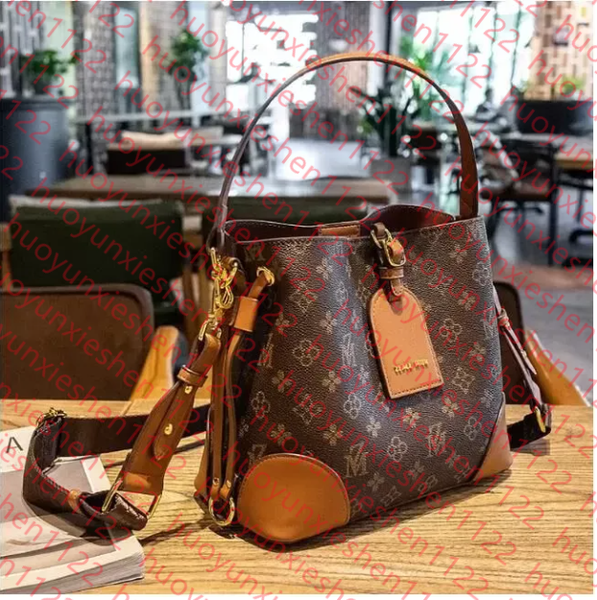 Brand luxury design Vintage bucket bag 2023women's fashion retro style one shoulder crossbody bags printed color handbag, 6#
Brand luxury design Vintage bucket bag 2023women's fashion retro style one shoulder crossbody bags printed color handbag, 6#