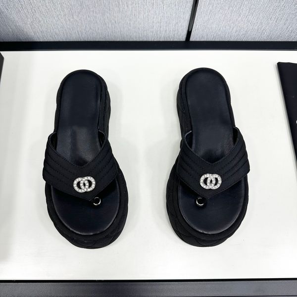 2025 Designer Sanda…