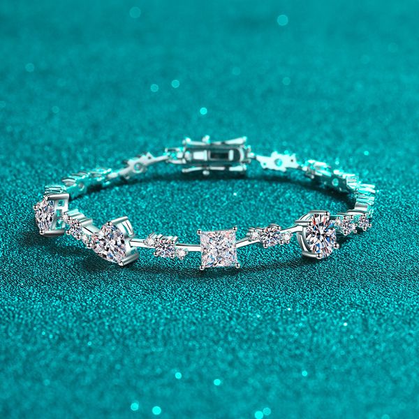 925 Sterling Silver Moissanite Bracelet with PT950 Gold Plating, Exquisite and Elegant Bracelet for Women, Wholesale Available 
925 Sterling Silver Moissanite Bracelet with PT950 Gold Plating, Exquisite and Elegant Bracelet for Women, Wholesale Available