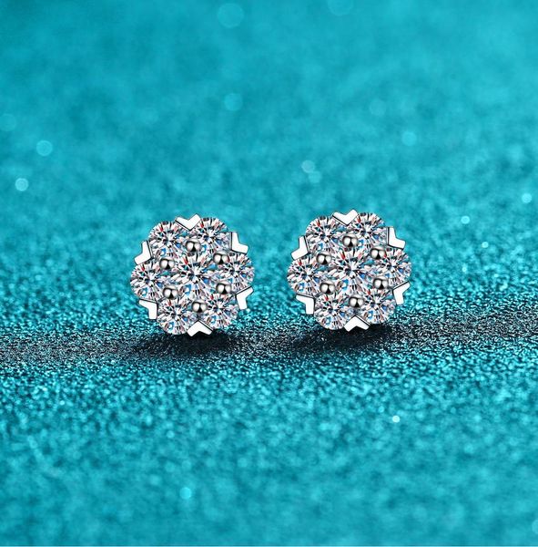 925 Sterling Silver Snowflake Moissanite Earrings, 48ct & 160ct Moissanite Stones, Elegant and Timeless Design for Women, Perfect for All Occasions
925 Sterling Silver Snowflake Moissanite Earrings, 48ct & 160ct Moissanite Stones, Elegant and Timeless Design for Women, Perfect for All Occasions