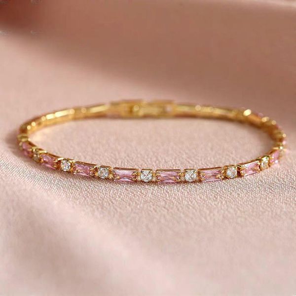 Bracelet Designer for Women 3MM 18K Gold Alloy Water Dia Tennis Bracelets Mother's Day Jewelry Gifts Hip Hop Bracelet with Box
Bracelet Designer for Women 3MM 18K Gold Alloy Water Dia Tennis Bracelets Mother's Day Jewelry Gifts Hip Hop Bracelet with Box