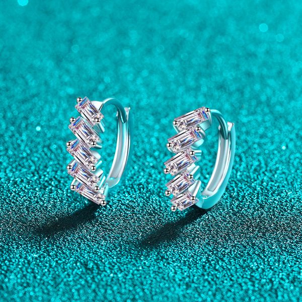 S925 Silver Moissanite Earrings Emerald Cut Rectangular Earrings for Women, Elegant and Luxurious Gift Idea for Girlfriend.
S925 Silver Moissanite Earrings Emerald Cut Rectangular Earrings for Women, Elegant and Luxurious Gift Idea for Girlfriend.