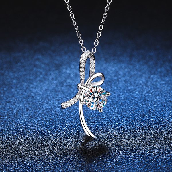 S925 Sterling Silver Moissanite Necklace with 1ct D-Color Moissanite Pendant, Elegant Butterfly Knot Design, Platinum Plated Jewelry for Women
S925 Sterling Silver Moissanite Necklace with 1ct D-Color Moissanite Pendant, Elegant Butterfly Knot Design, Platinum Plated Jewelry for Women