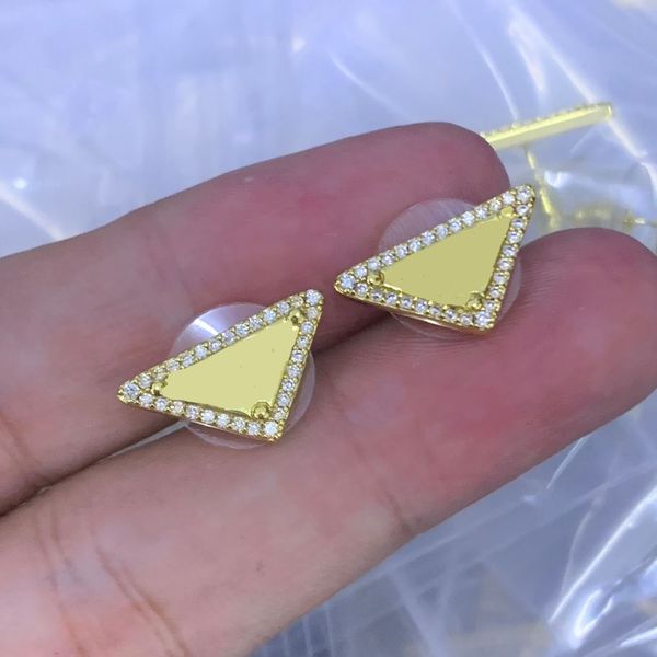 Luxury Designer Earrings for Women Stud Earrings 18K Gold Plated Birthday Gift Fashion Jewelry
Luxury Designer Earrings for Women Stud Earrings 18K Gold Plated Birthday Gift Fashion Jewelry