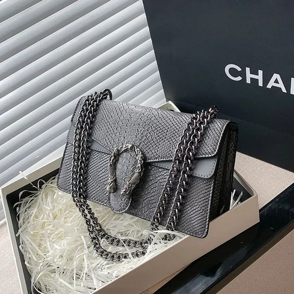 Designer Bag 2025 New Fashion Crocodile Embossed Mini Flap Bag for Women Shoulder Crossbody Bag with Double Compartment Ladies Small Satchel Purse, #1
Designer Bag 2025 New Fashion Crocodile Embossed Mini Flap Bag for Women Shoulder Crossbody Bag with Double Compartment Ladies Small Satchel Purse, #1