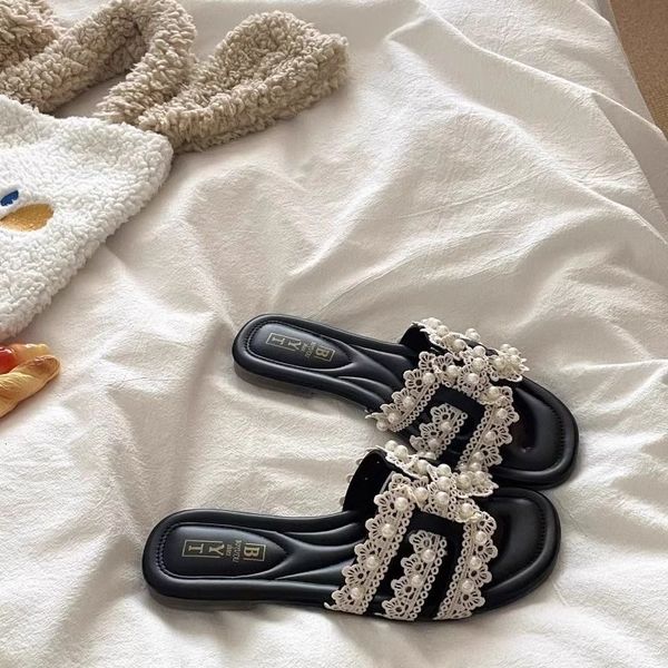 2025 new free shipping high quality women go out for leisure small fragrance wind slippers summer wear beach cool slippers flat pearl decoration, Colour5
2025 new free shipping high quality women go out for leisure small fragrance wind slippers summer wear beach cool slippers flat pearl decoration, Colour5