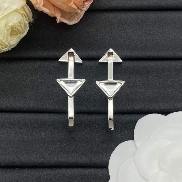 Designer Earrings Stud Gold Plated for Women Fashion Earrings Earrings Dangle Jewelry Gift Party with Box
Designer Earrings Stud Gold Plated for Women Fashion Earrings Earrings Dangle Jewelry Gift Party with Box