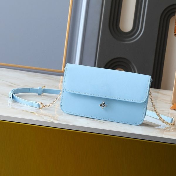 Contrast color metal button with chain small bag big brand same style --L8802, L8802-4
Contrast color metal button with chain small bag big brand same style --L8802, L8802-4