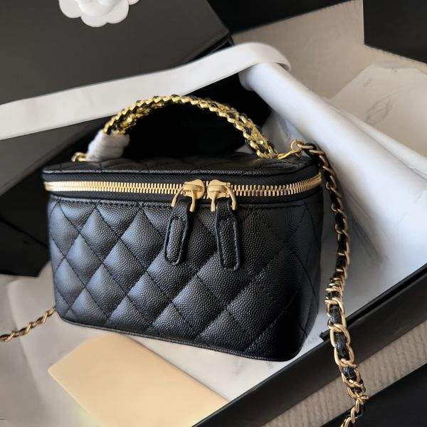Metal Portable Women Cosmetic Bag Gold Hardware Letters Luxury Handbag Crossbody Designer Wallet Genuine Leather Matelasse Chain Quilted Coin Purse Card Holder, 4# box
Metal Portable Women Cosmetic Bag Gold Hardware Letters Luxury Handbag Crossbody Designer Wallet Genuine Leather Matelasse Chain Quilted Coin Purse Card Holder, 4# box