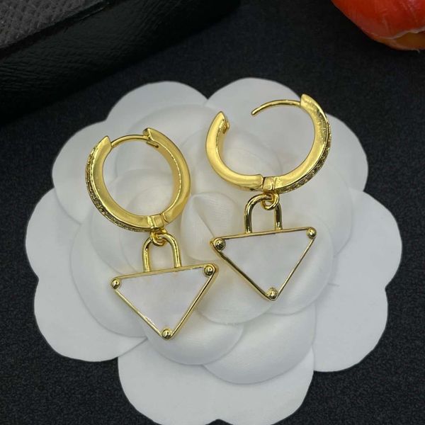 Designer Earrings High Quality Women Diamond Gold Silver Letter Earrings Wedding Party Jewelry With Box
Designer Earrings High Quality Women Diamond Gold Silver Letter Earrings Wedding Party Jewelry With Box
