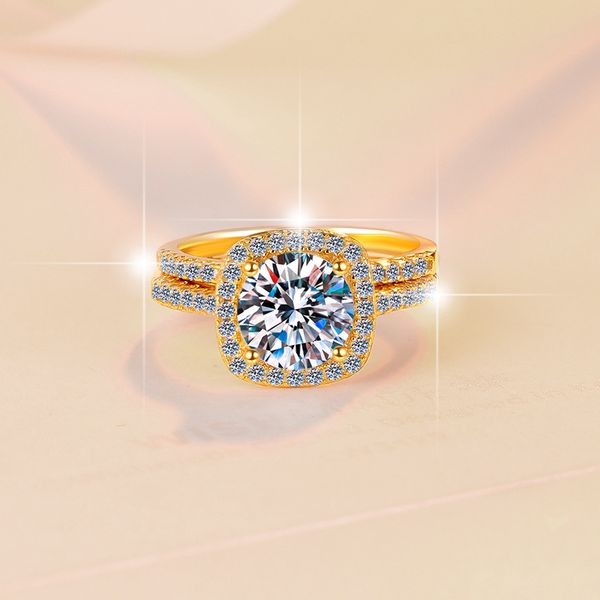 Elegant Moissanite Ring in S925 Sterling Silver, Perfect for Stackable Designs and Engagements, Trendy One-Stone Band, Affordable Luxury, Cross-Border Wholesale.
Elegant Moissanite Ring in S925 Sterling Silver, Perfect for Stackable Designs and Engagements, Trendy One-Stone Band, Affordable Luxury, Cross-Border Wholesale.