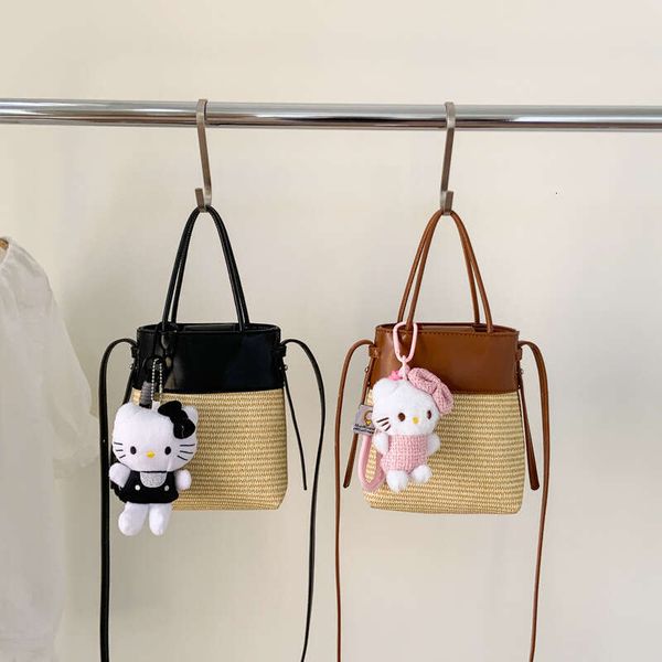 2025 Trendy Fashion Women's Handbag Simple Stylish — compare prices at CompareOffers