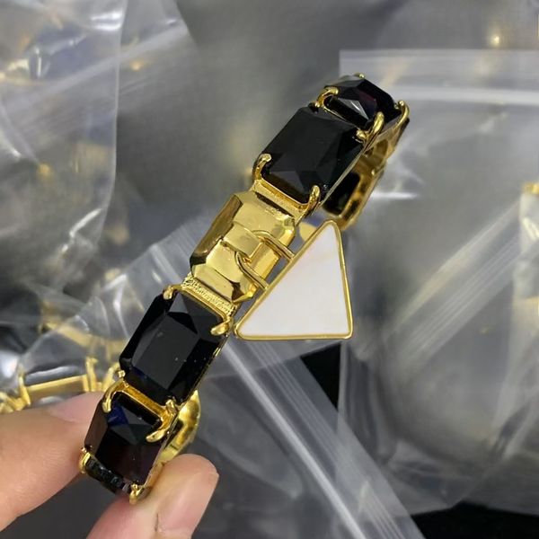 Luxury Bracelet Men Women Designer Gold Silver Plated Bangle Black White Simple Bracelets Cuff Jewelry Party Gift
Luxury Bracelet Men Women Designer Gold Silver Plated Bangle Black White Simple Bracelets Cuff Jewelry Party Gift