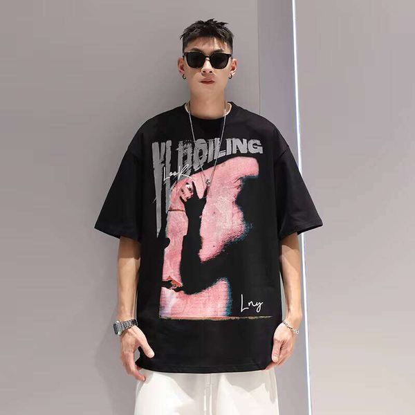 Clothing Manufacturer High-Quality Print 240g 100% Cotton Black Short Sleeve Plus Size Men' T-Shirt, The white stock version is too large
Clothing Manufacturer High-Quality Print 240g 100% Cotton Black Short Sleeve Plus Size Men' T-Shirt, The white stock version is too large
