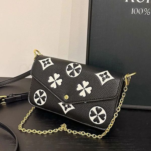 Designer Bag Luxury Bag Fashion Shoulder Bag Crossbody designers for womens ladies 2025 new high end texture stylish handbag stylish single crossbody bag 02, #5
Designer Bag Luxury Bag Fashion Shoulder Bag Crossbody designers for womens ladies 2025 new high end texture stylish handbag stylish single crossbody bag 02, #5