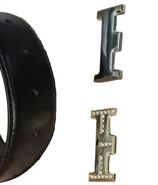 Designer's men's belt double buckles can take turns using fashionable black two buckles to give high-end gift boxes, Beige
Designer's men's belt double buckles can take turns using fashionable black two buckles to give high-end gift boxes, Beige