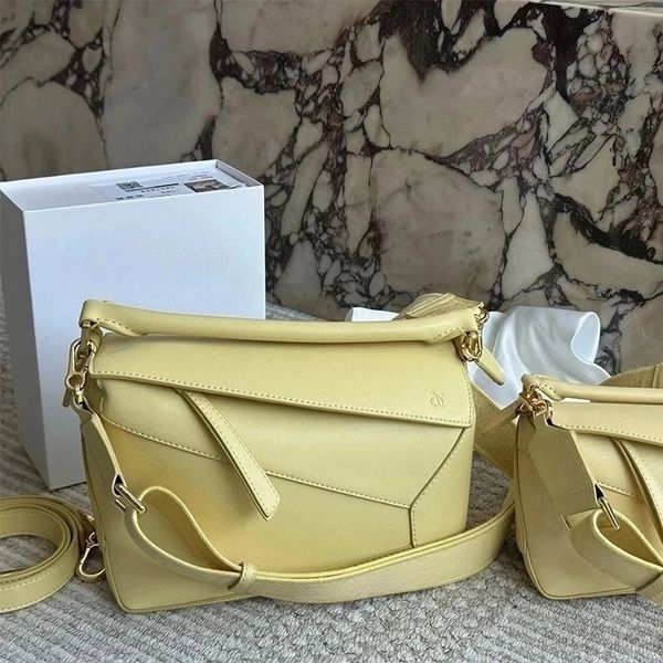 Cross Body Designer L Macaron color matching girl's heart genuine leather with shoulder strap, Yellow
Cross Body Designer L Macaron color matching girl's heart genuine leather with shoulder strap, Yellow