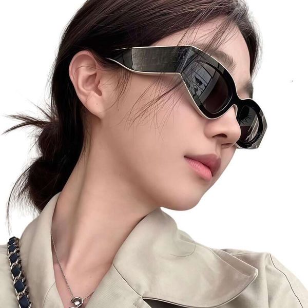 2025 Fashion Show Style Daily Wear Fashion Combination - With UV Protection Function - Black And White Panda Color - Cat-eyed Sunglasses - Sunglasses For Women
2025 Fashion Show Style Daily Wear Fashion Combination - With UV Protection Function - Black And White Panda Color - Cat-eyed Sunglasses - Sunglasses For Women