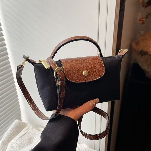 Designer Bag Luxury Shoulder bag Crossbody Bag for Women Fashion Mini Purse High Quality Leather with Zipper 2025 New Armpit Medium Handbag, #7
Designer Bag Luxury Shoulder bag Crossbody Bag for Women Fashion Mini Purse High Quality Leather with Zipper 2025 New Armpit Medium Handbag, #7