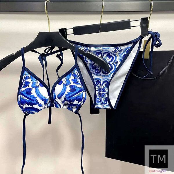 Top-level Designer Bikini Beach Swimsuits Beachwear Bathing Flower Embroidery Print Swimwear Fashion Sexy Ladies Two Piece Set Womens Fast delivery, C5
Top-level Designer Bikini Beach Swimsuits Beachwear Bathing Flower Embroidery Print Swimwear Fashion Sexy Ladies Two Piece Set Womens Fast delivery, C5