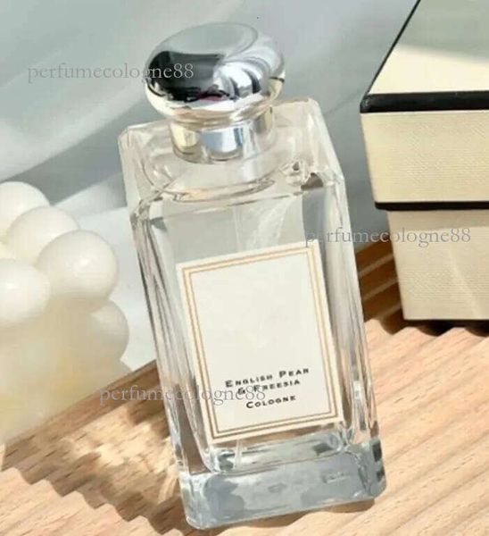designer fragrance Classic Newest Style Perfume Cologne ENGLISH PEAR 100Ml EDT Smell Charming Spray Long Lasting Fragrance Fast Delivery perfume cologne
designer fragrance Classic Newest Style Perfume Cologne ENGLISH PEAR 100Ml EDT Smell Charming Spray Long Lasting Fragrance Fast Delivery perfume cologne